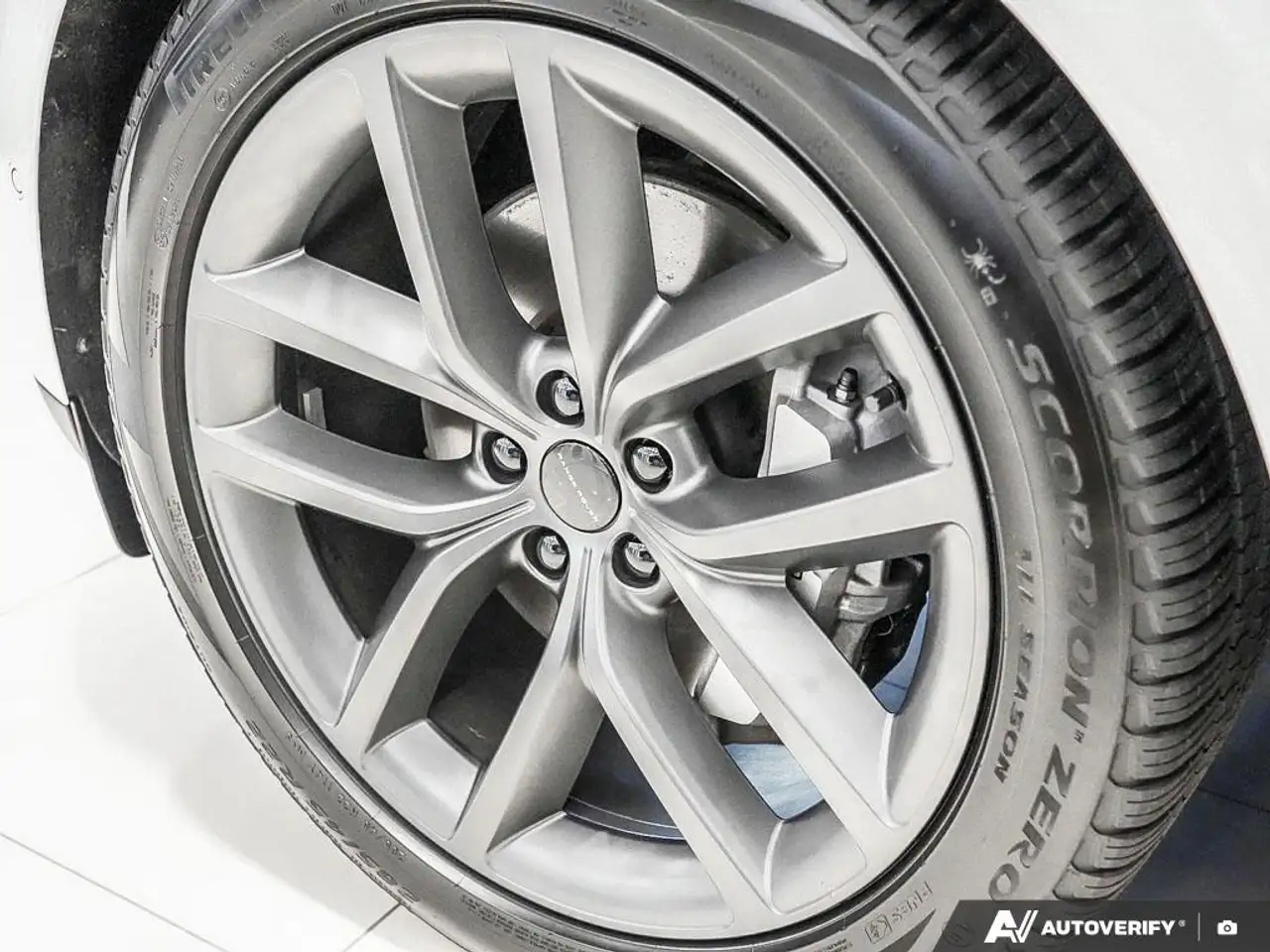 Land Rover Range Rover Sport - Image 6