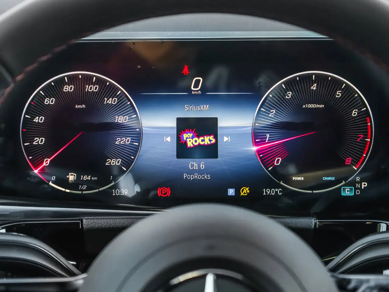 Mercedes-Benz GLA - Image 21
