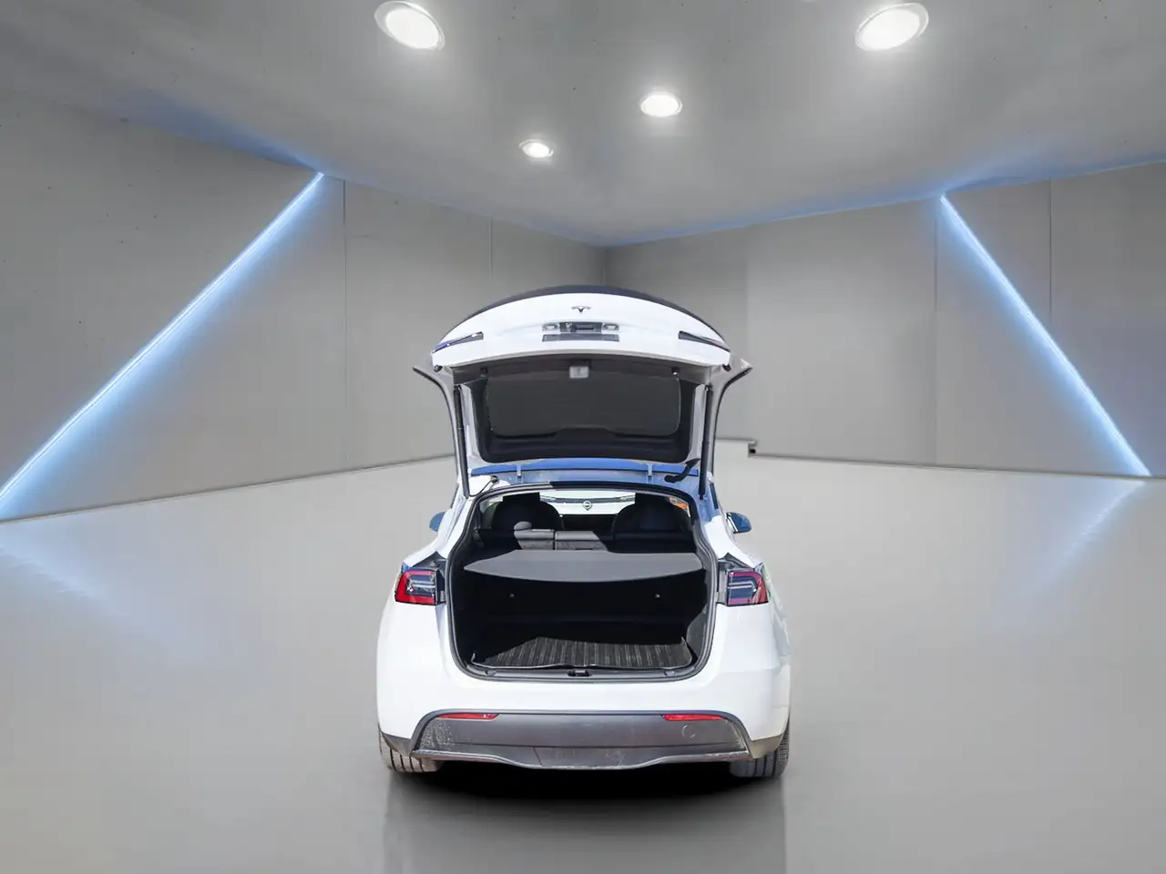 Tesla Model Y - Image 14