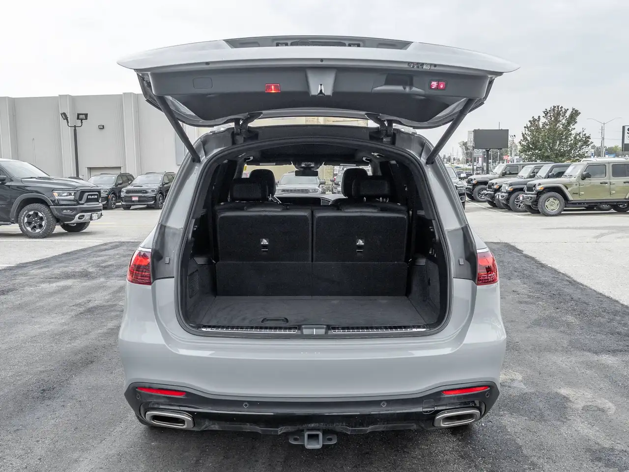Mercedes-Benz GLS - Image 9