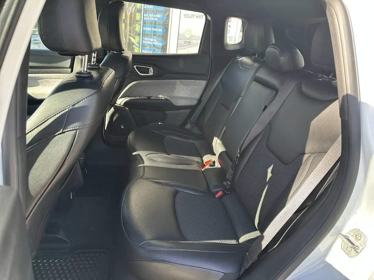 Jeep Compass - Image 22