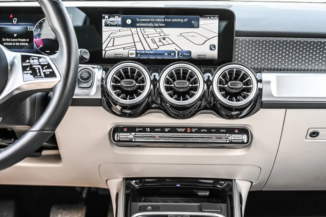 Mercedes-Benz GLB - Image 31