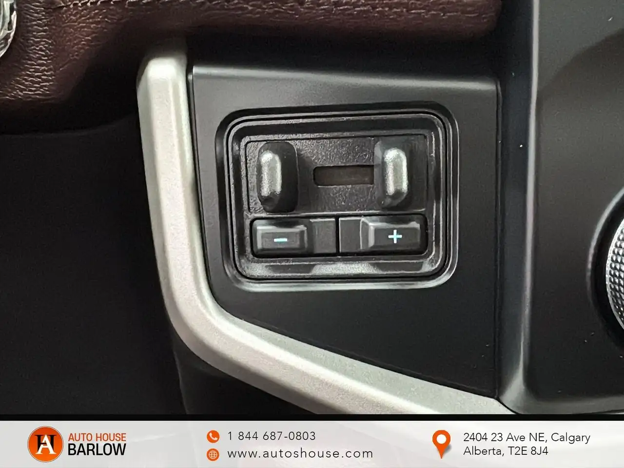 Ford Expedition - Image 20