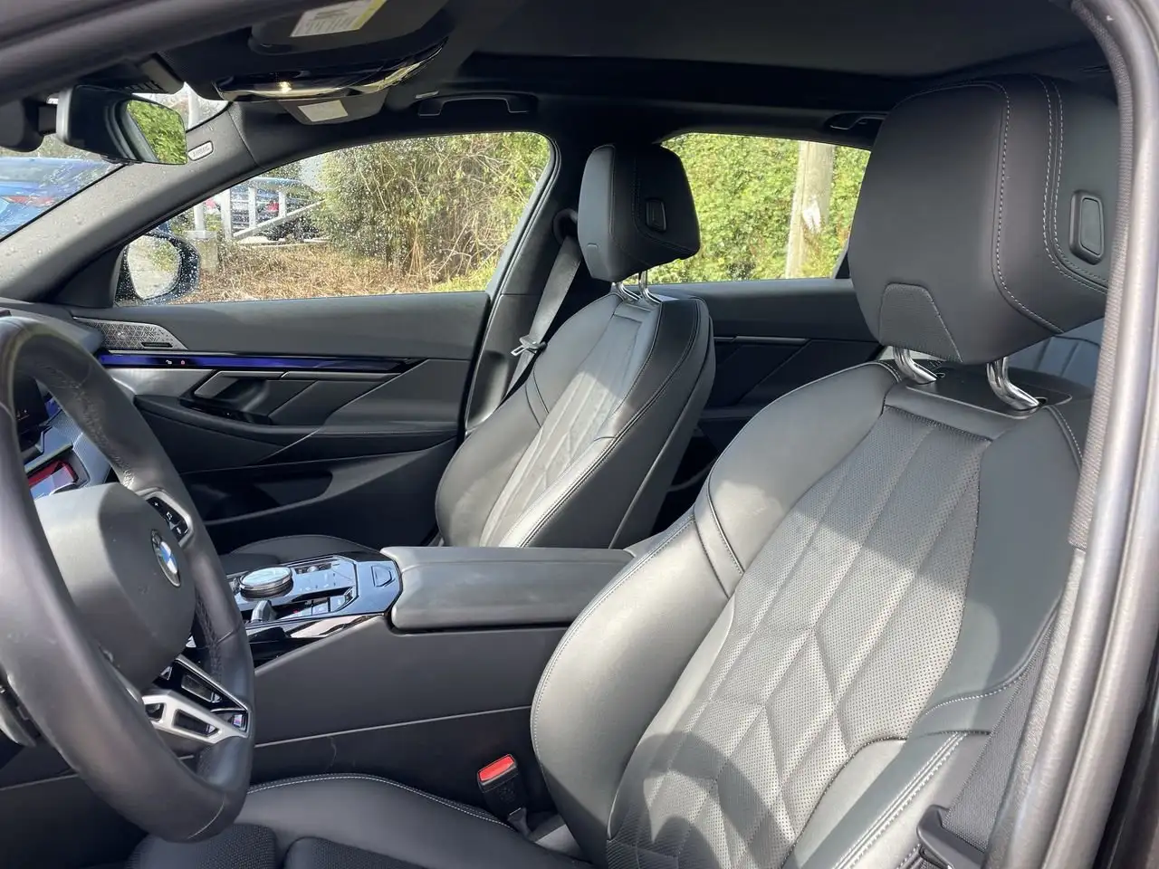 BMW 5 Series - Image 25