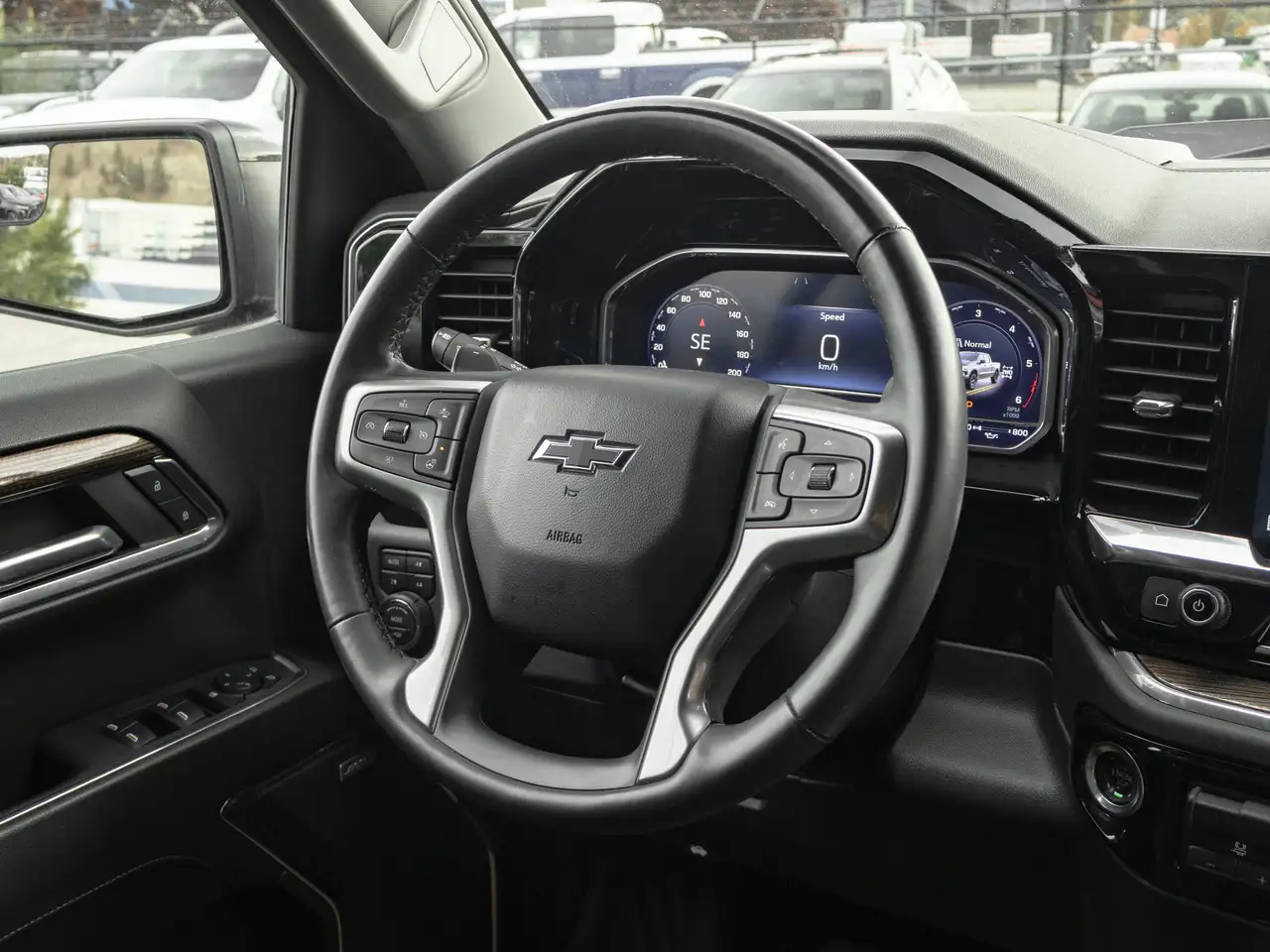 Chevrolet Silverado 1500 - Image 32