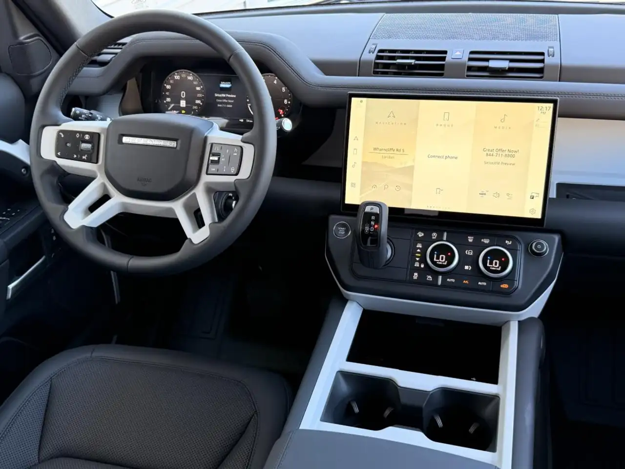 Land Rover Defender - Image 21