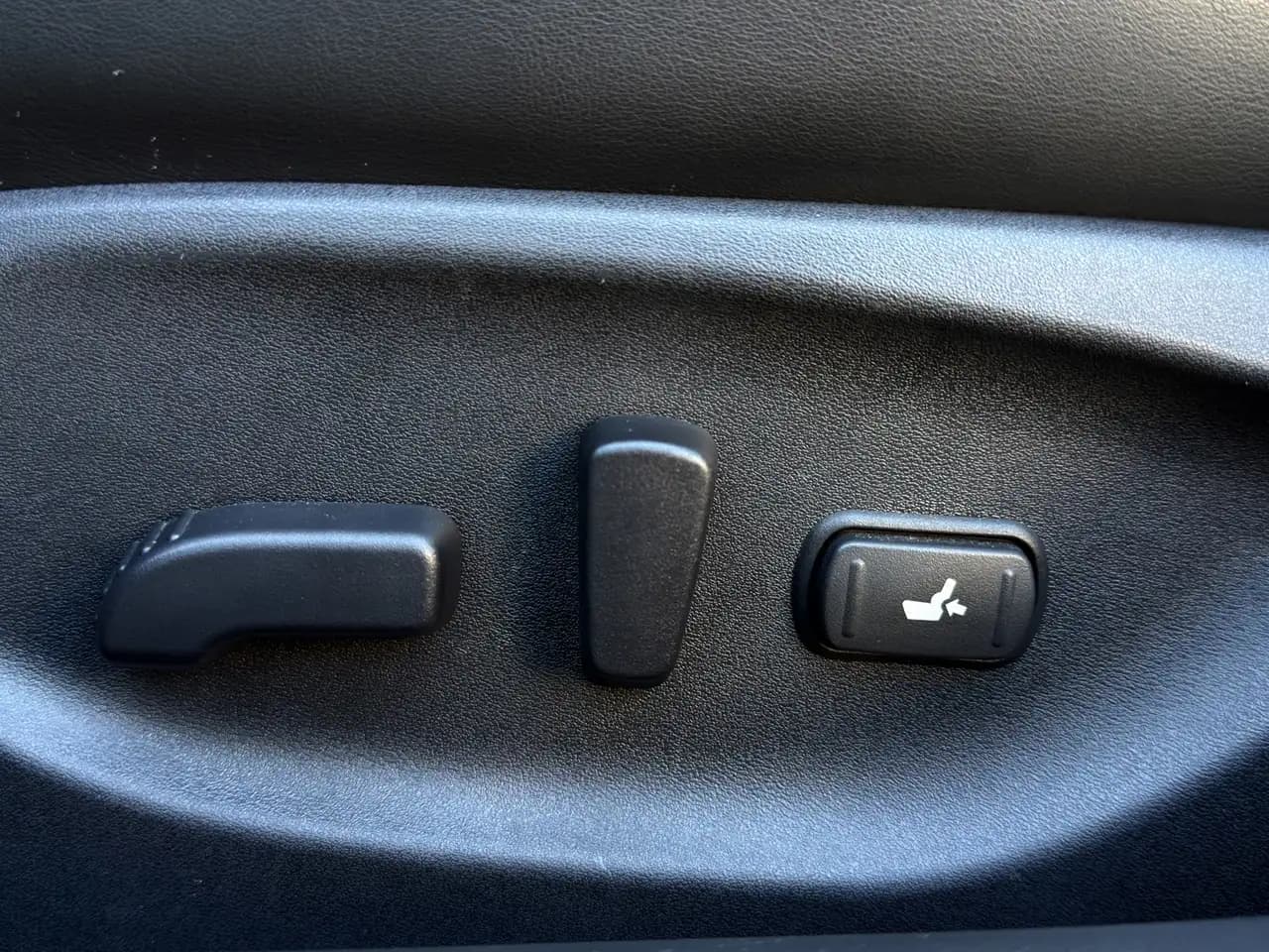 Infiniti Q50 - Image 9