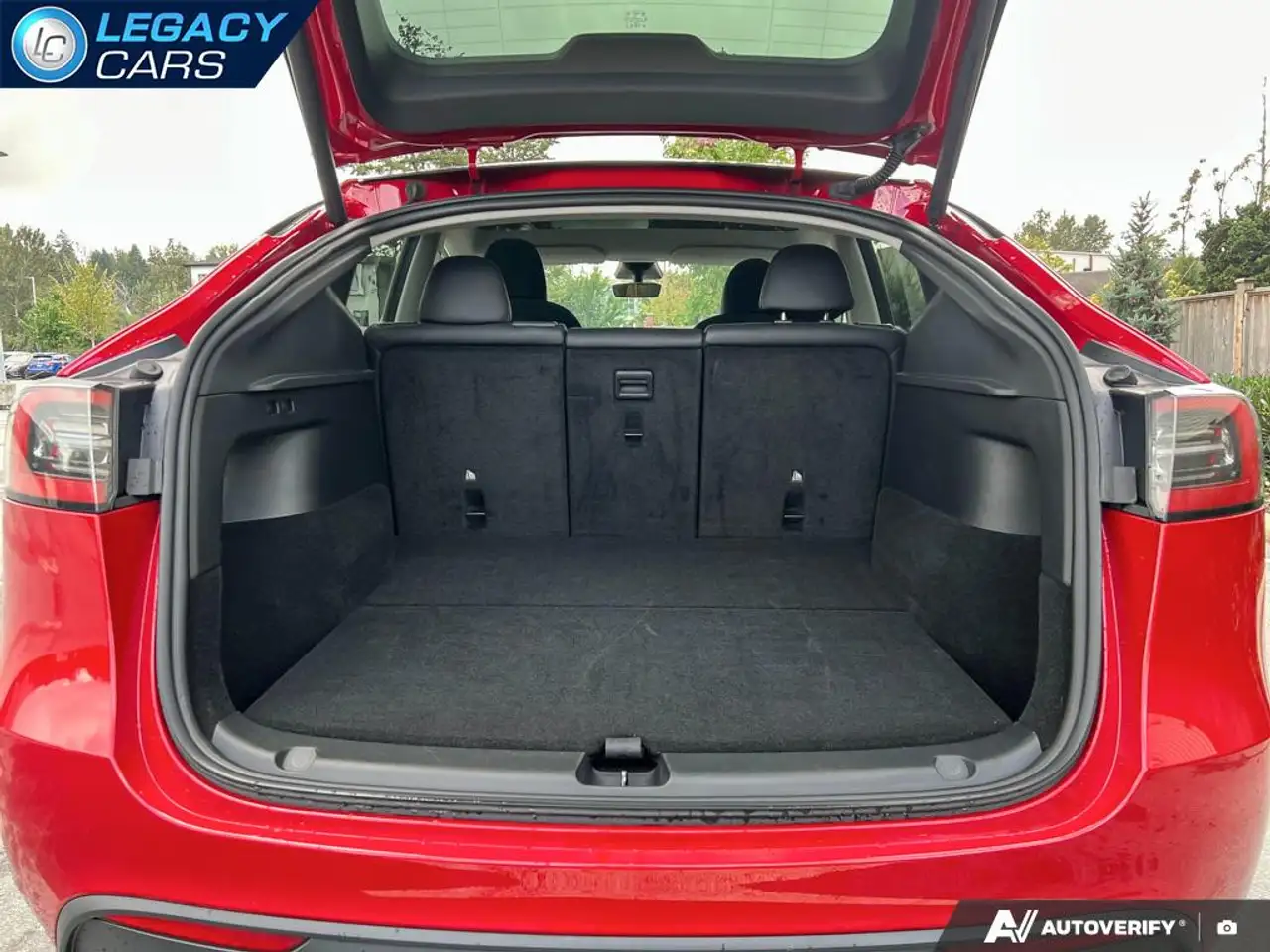 Tesla Model Y - Image 11