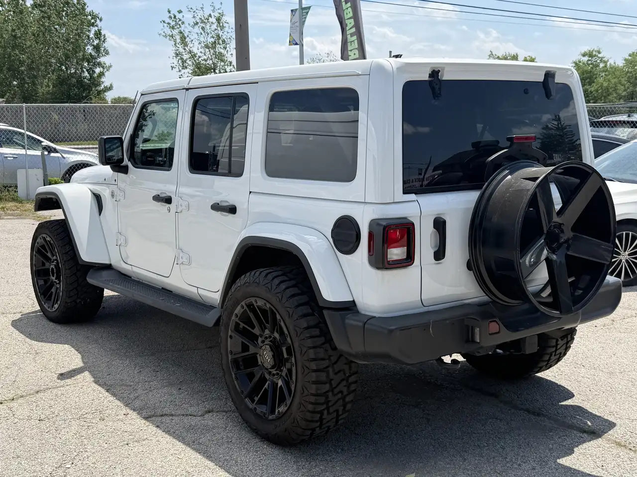 Jeep Wrangler - Image 9