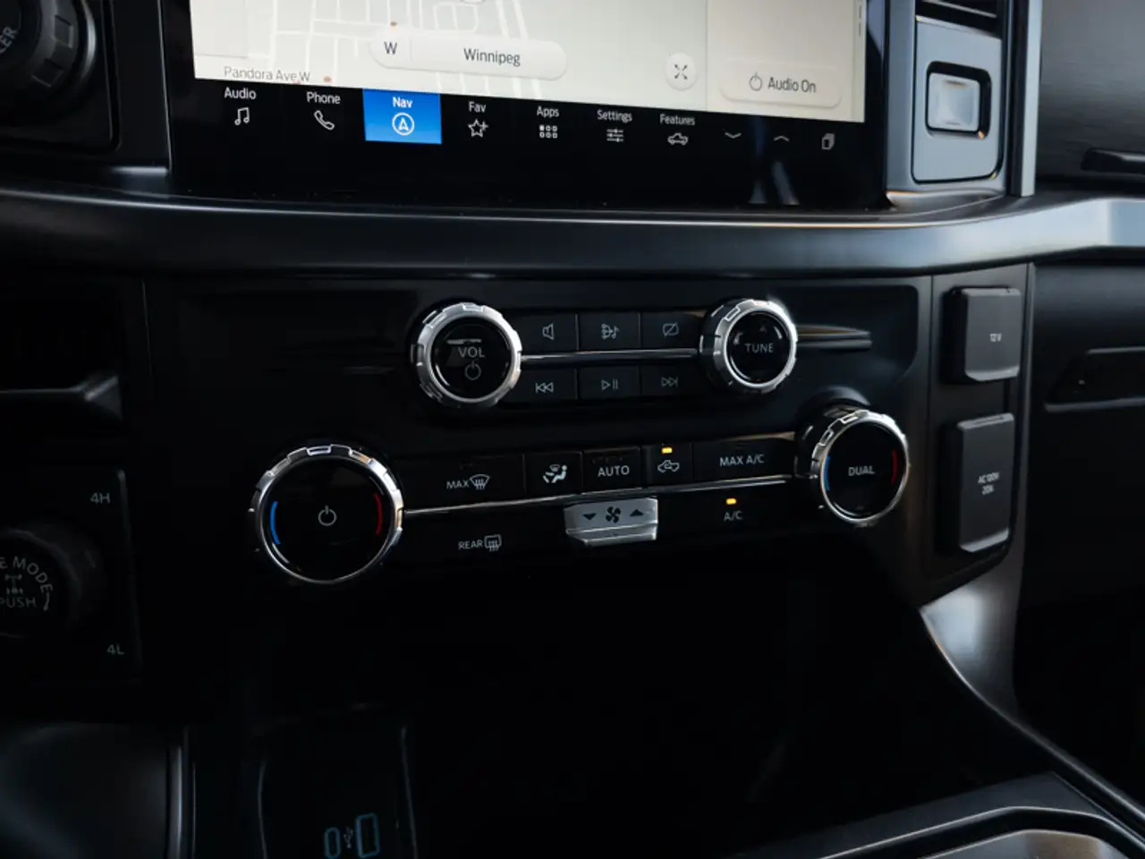 Ford F-150 - Image 19