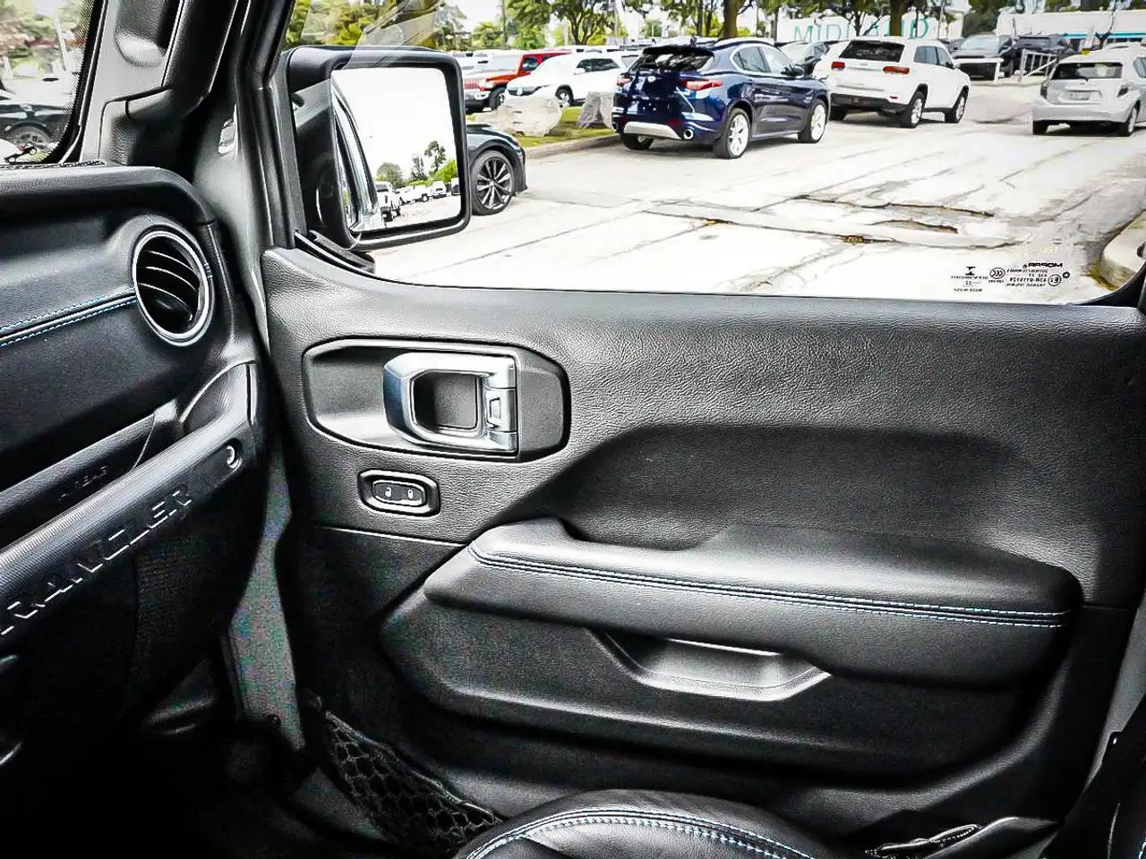 Jeep Wrangler - Image 29