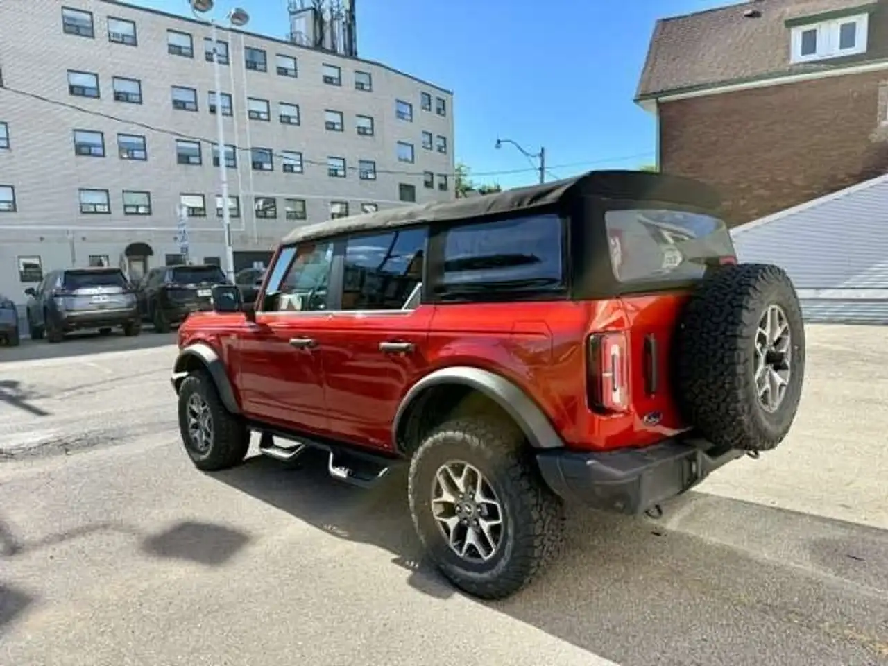 Ford Bronco - Image 11