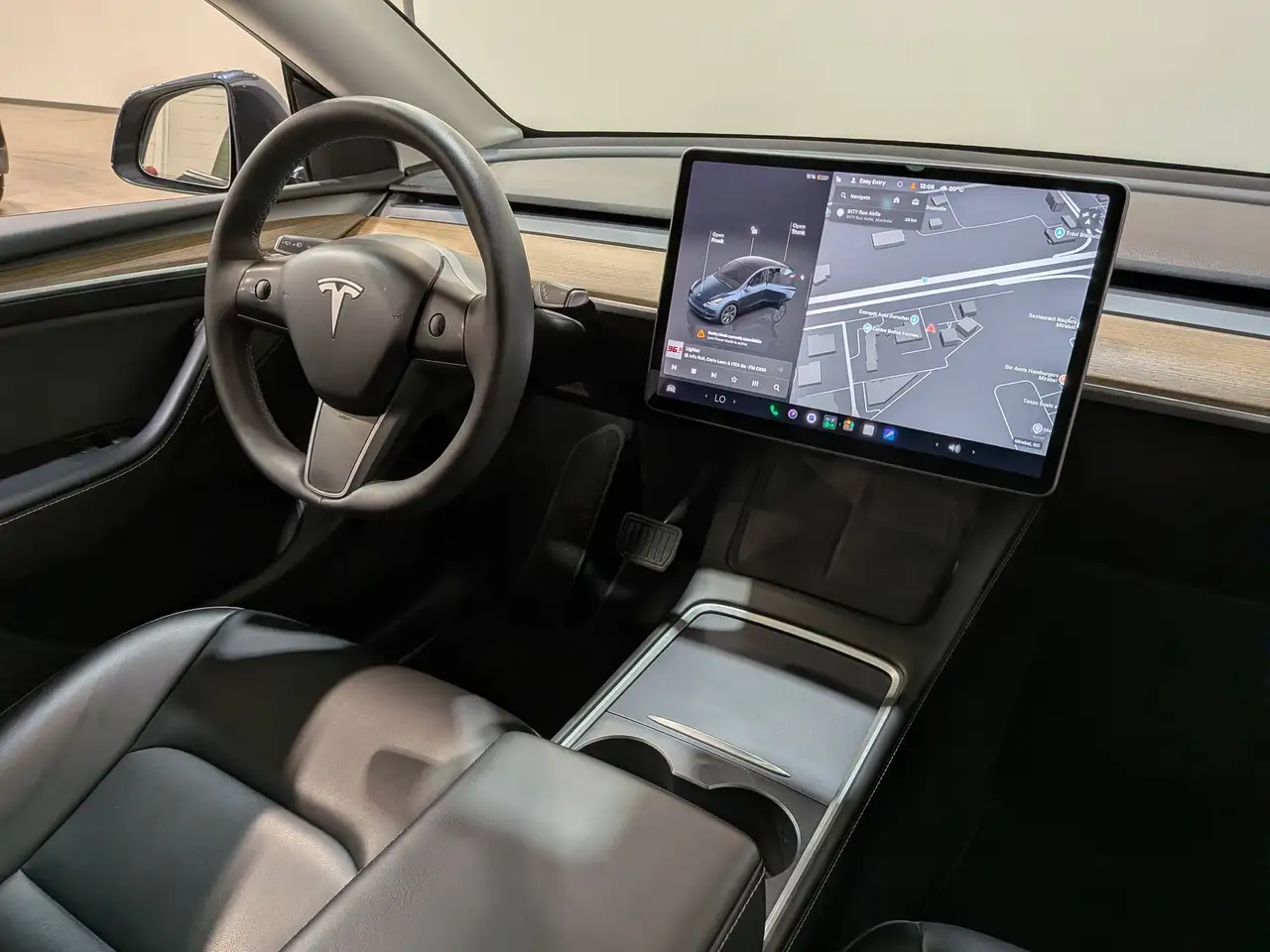 Tesla Model Y - Image 21
