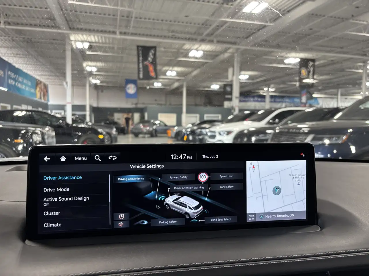 Genesis GV70 - Image 36
