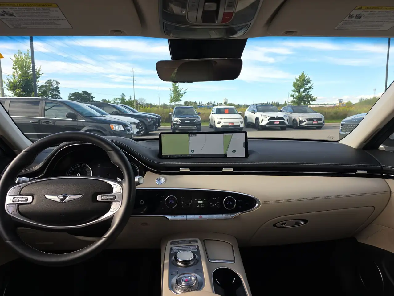 Genesis GV70 - Image 14