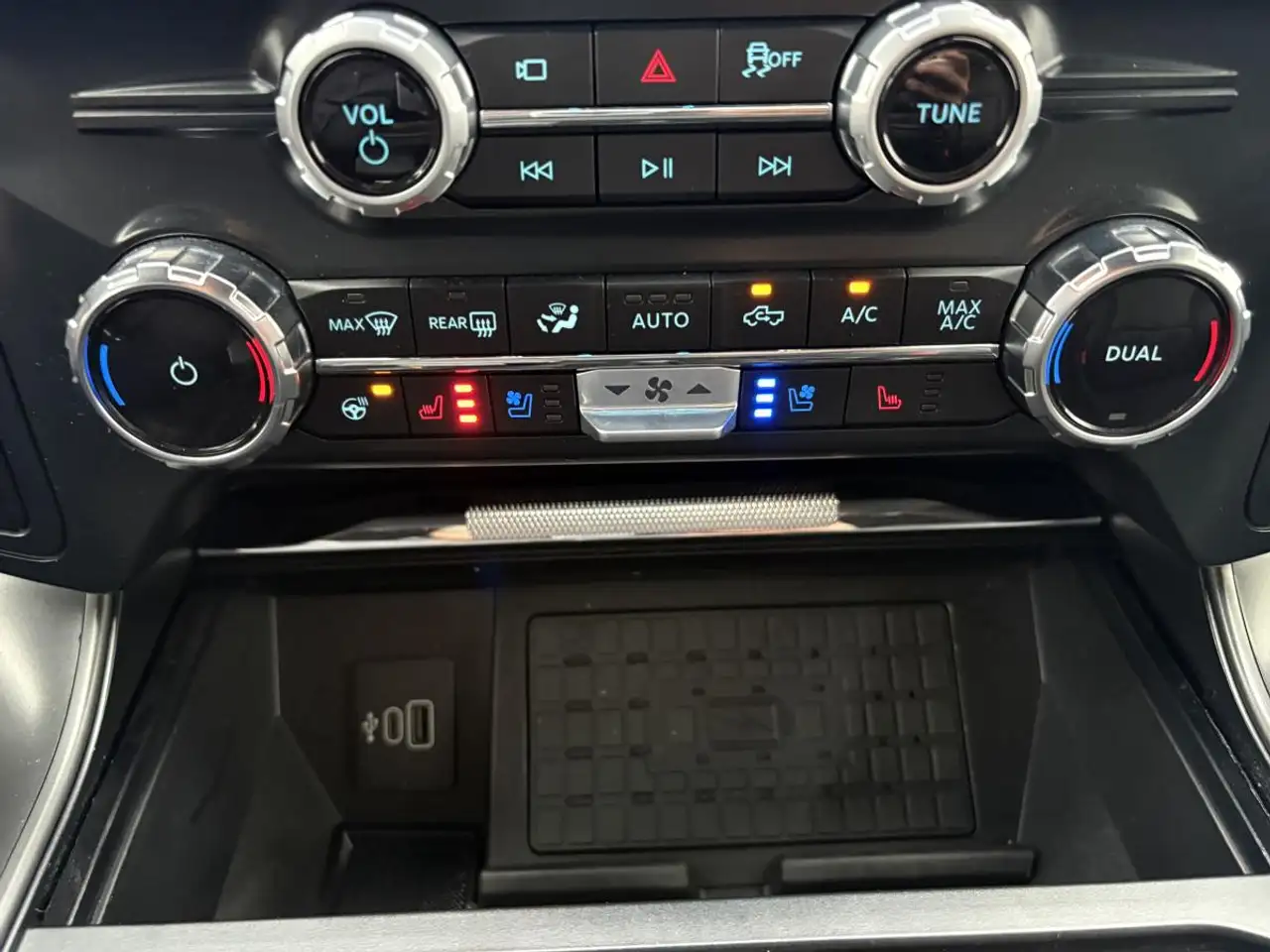 Ford F-150 - Image 27