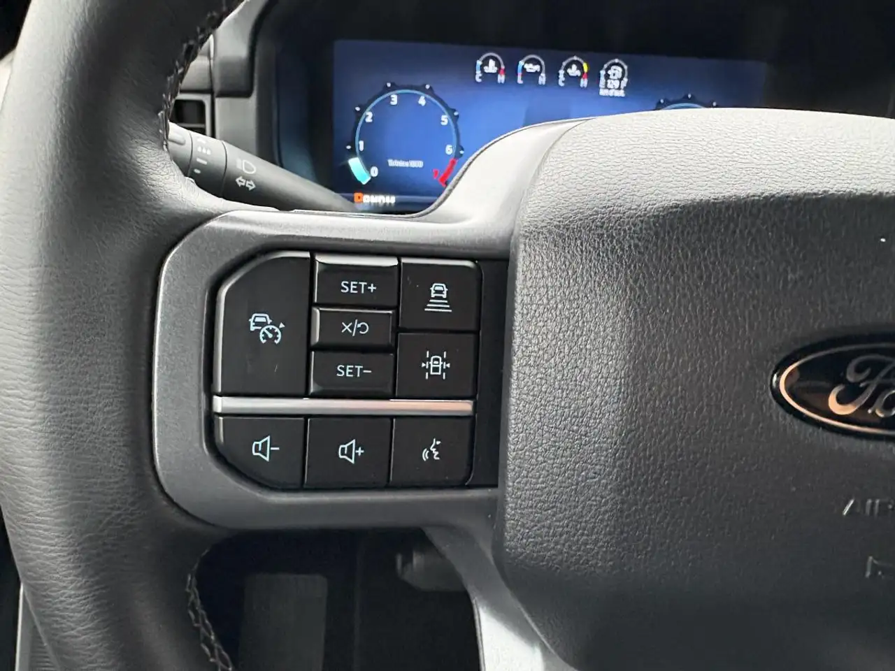 Ford F-150 - Image 19