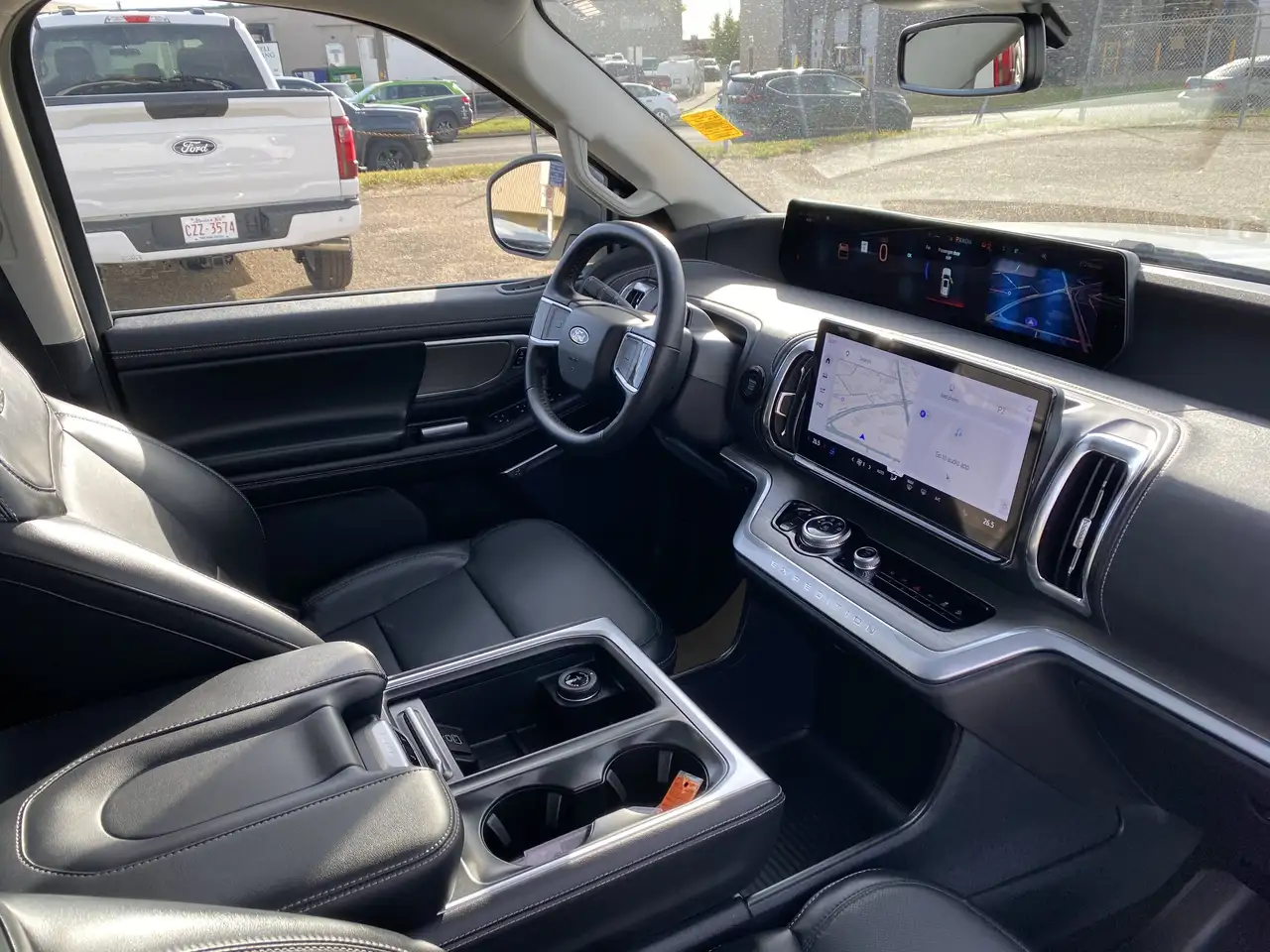 Ford Expedition - Image 34