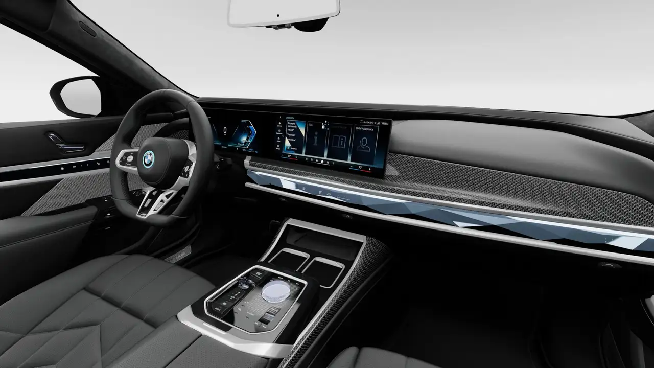 BMW 7 Series - Image 17