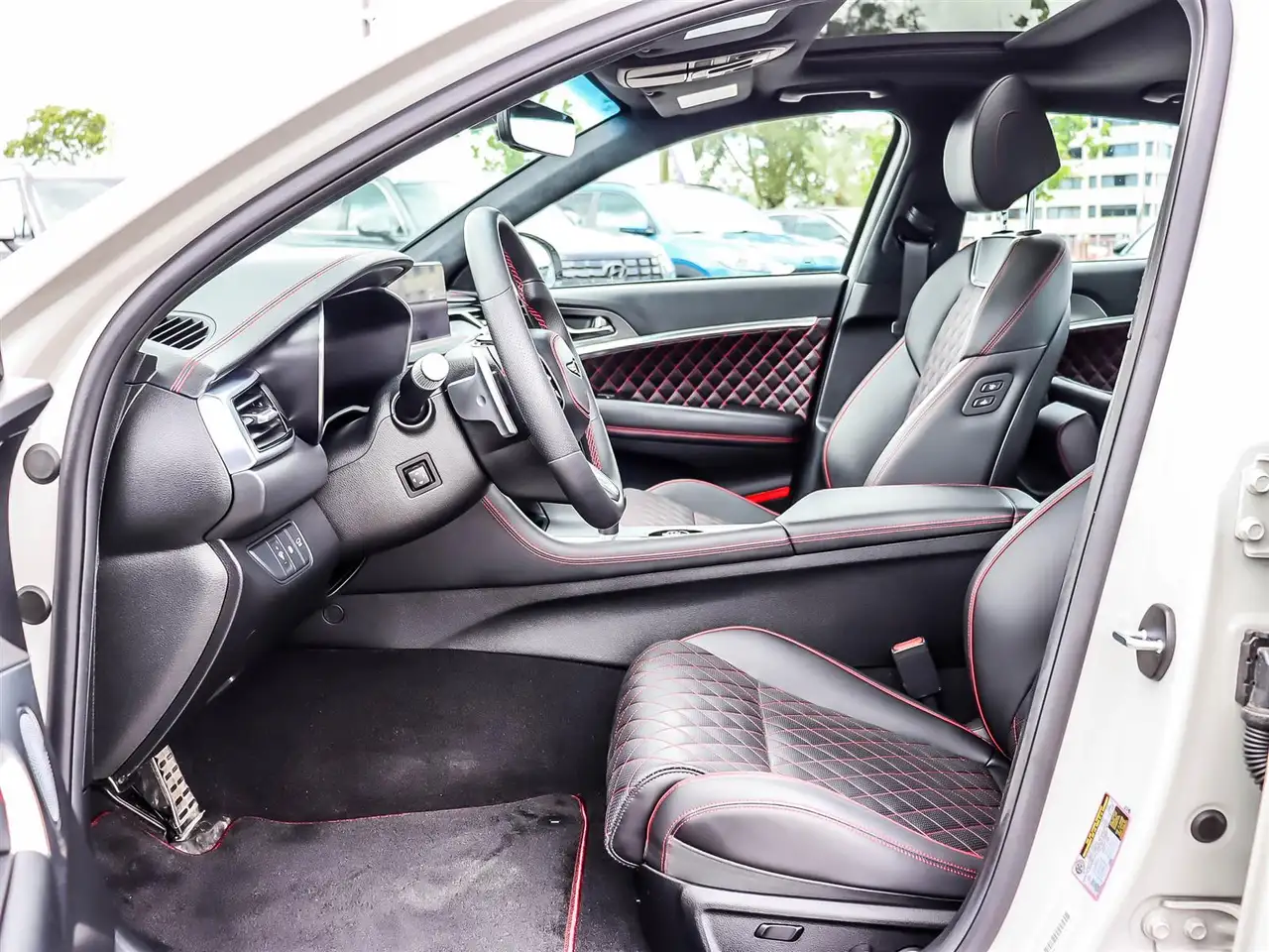 Genesis G70 - Image 8