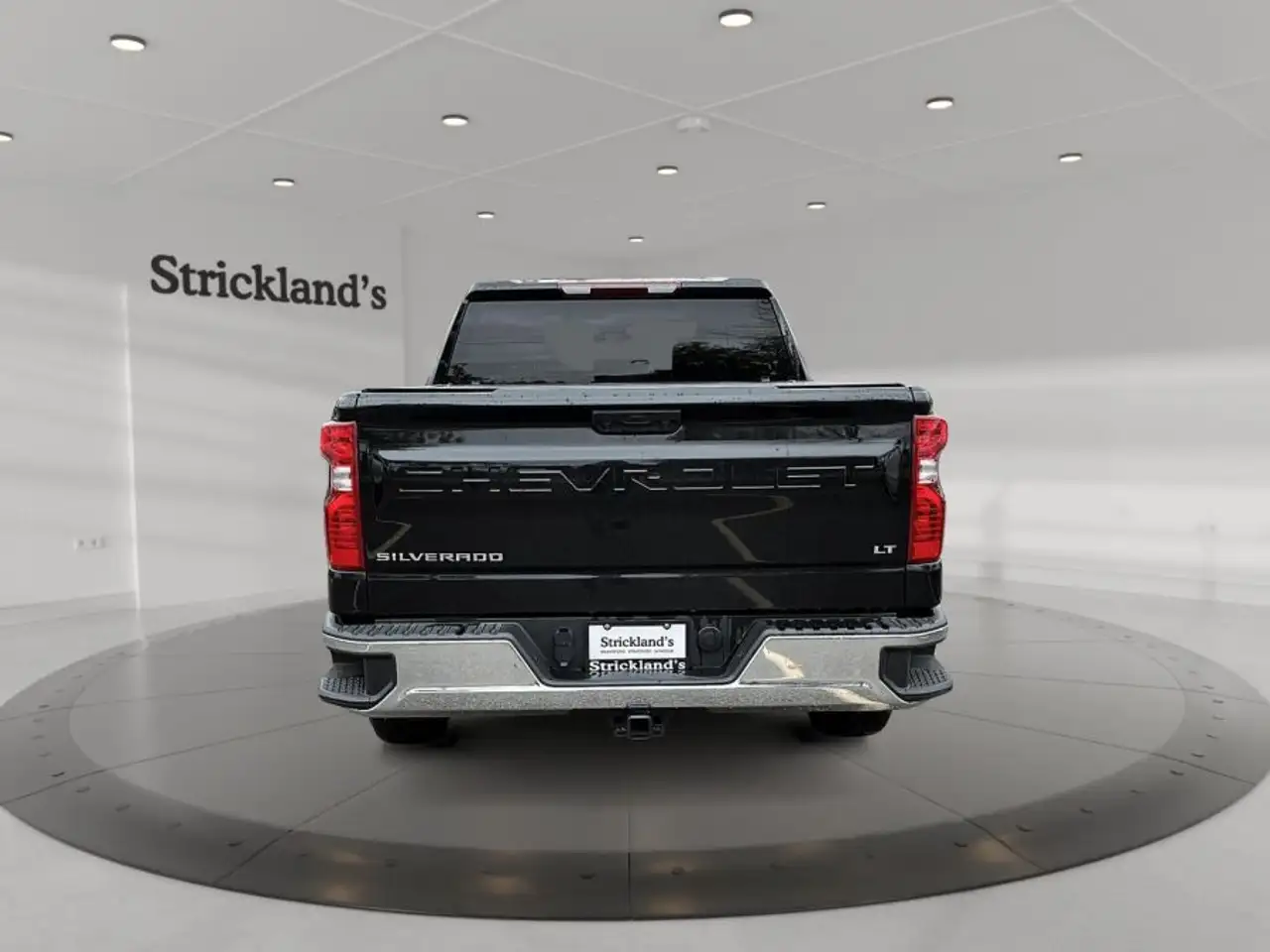 Chevrolet Silverado 1500 - Image 4