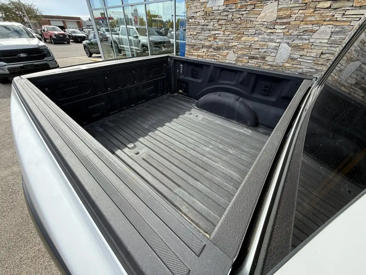 Ford F-150 - Image 6