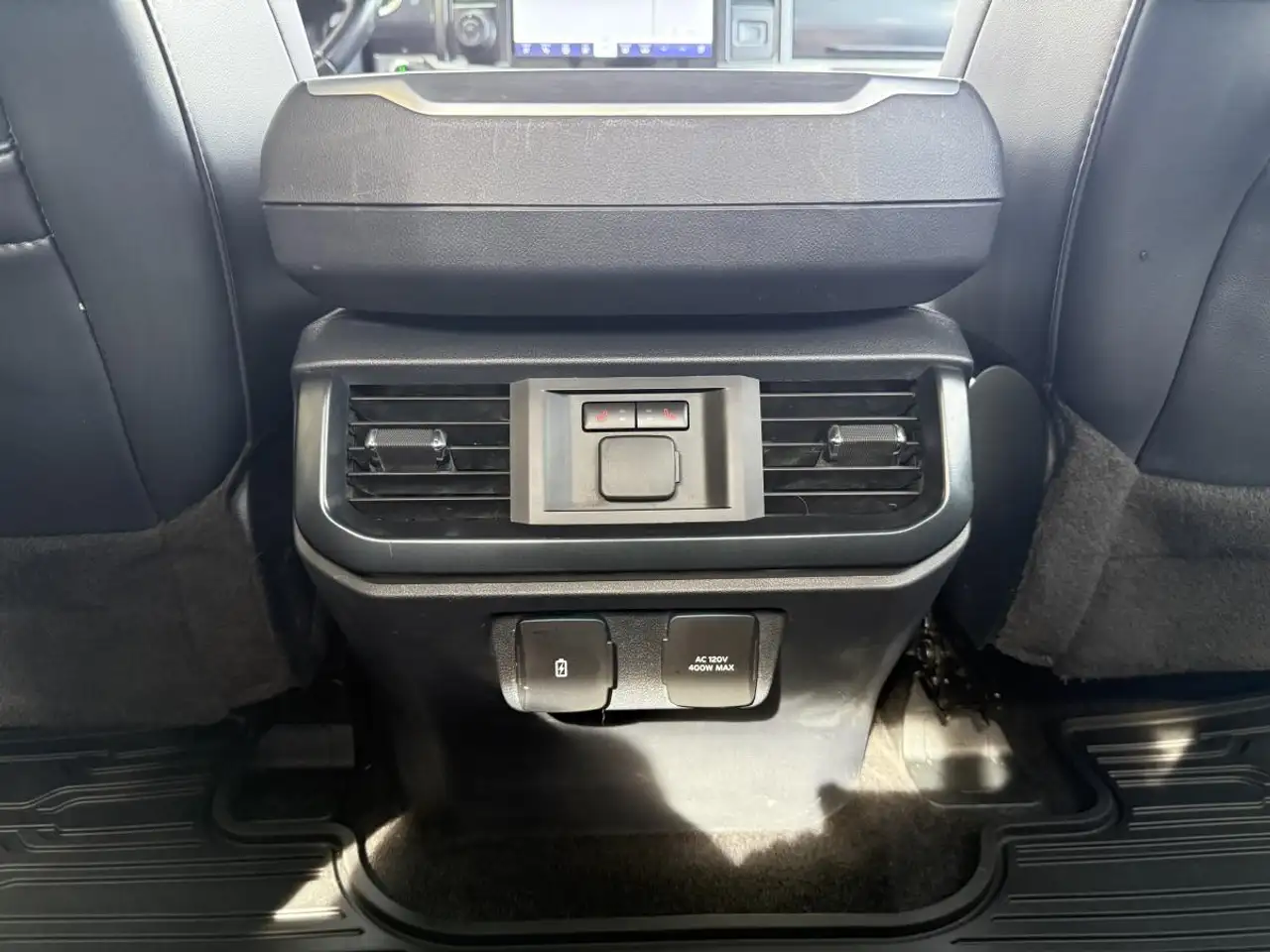 Ford F-150 - Image 17
