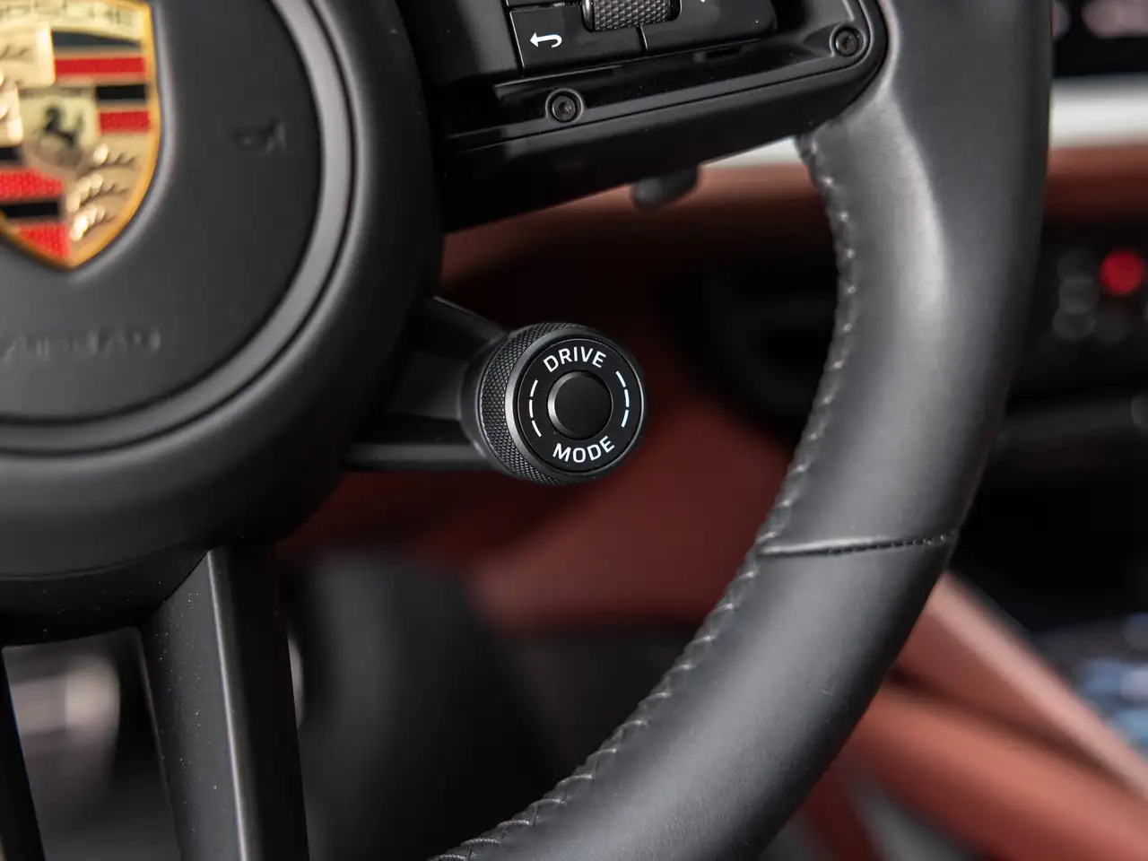 Porsche Cayenne - Image 14