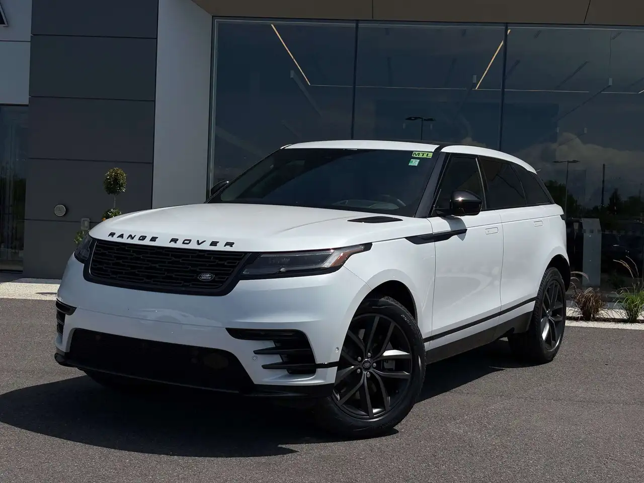 Land Rover Range Rover Velar - Image 1