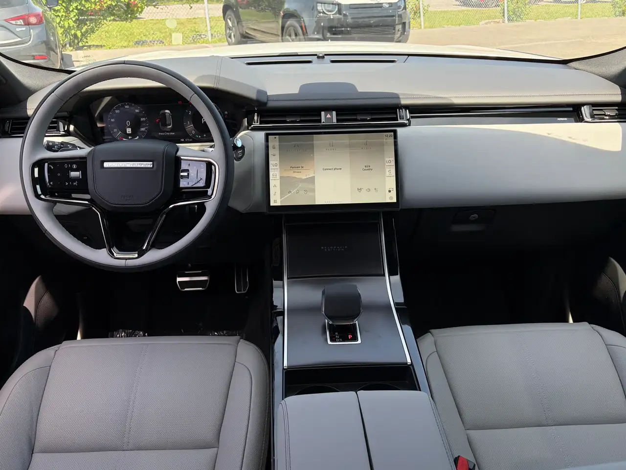 Land Rover Range Rover Velar - Image 15