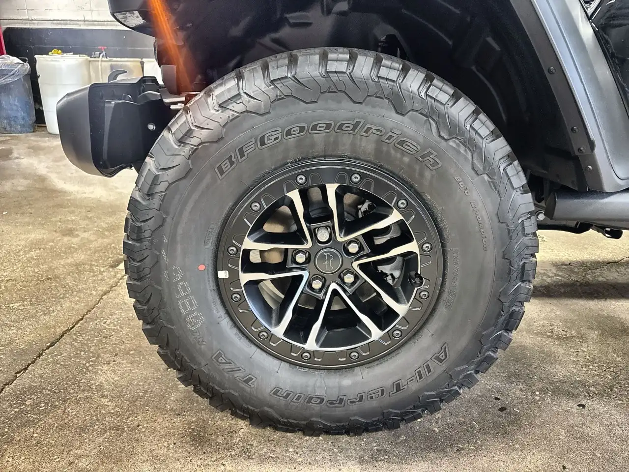 Jeep Wrangler - Image 6