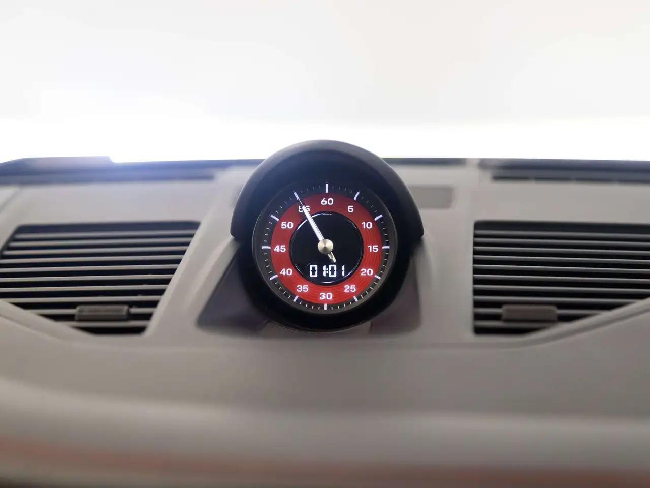 Porsche 911 - Image 6