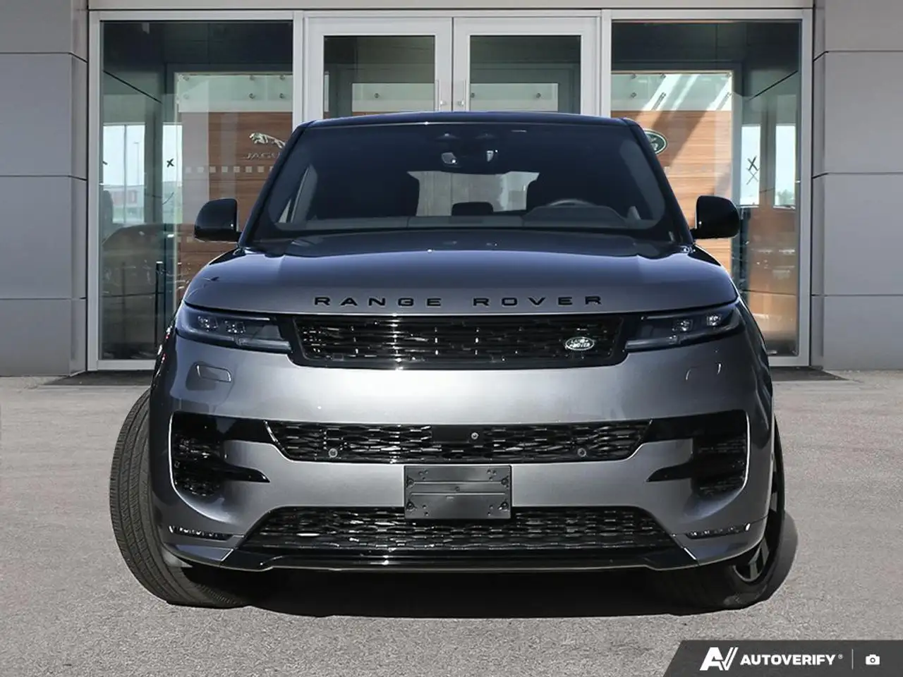 Land Rover Range Rover Sport - Image 2