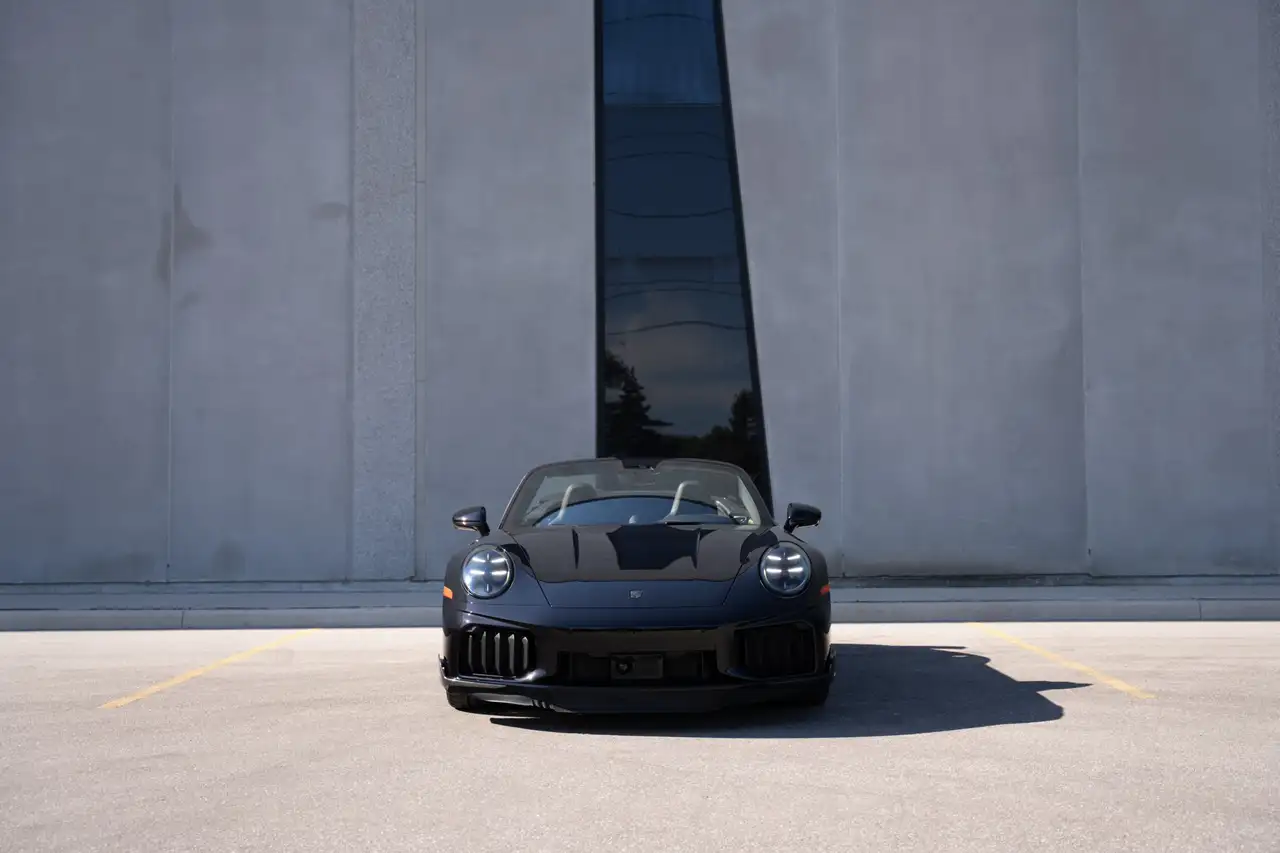 Porsche 911 - Image 48