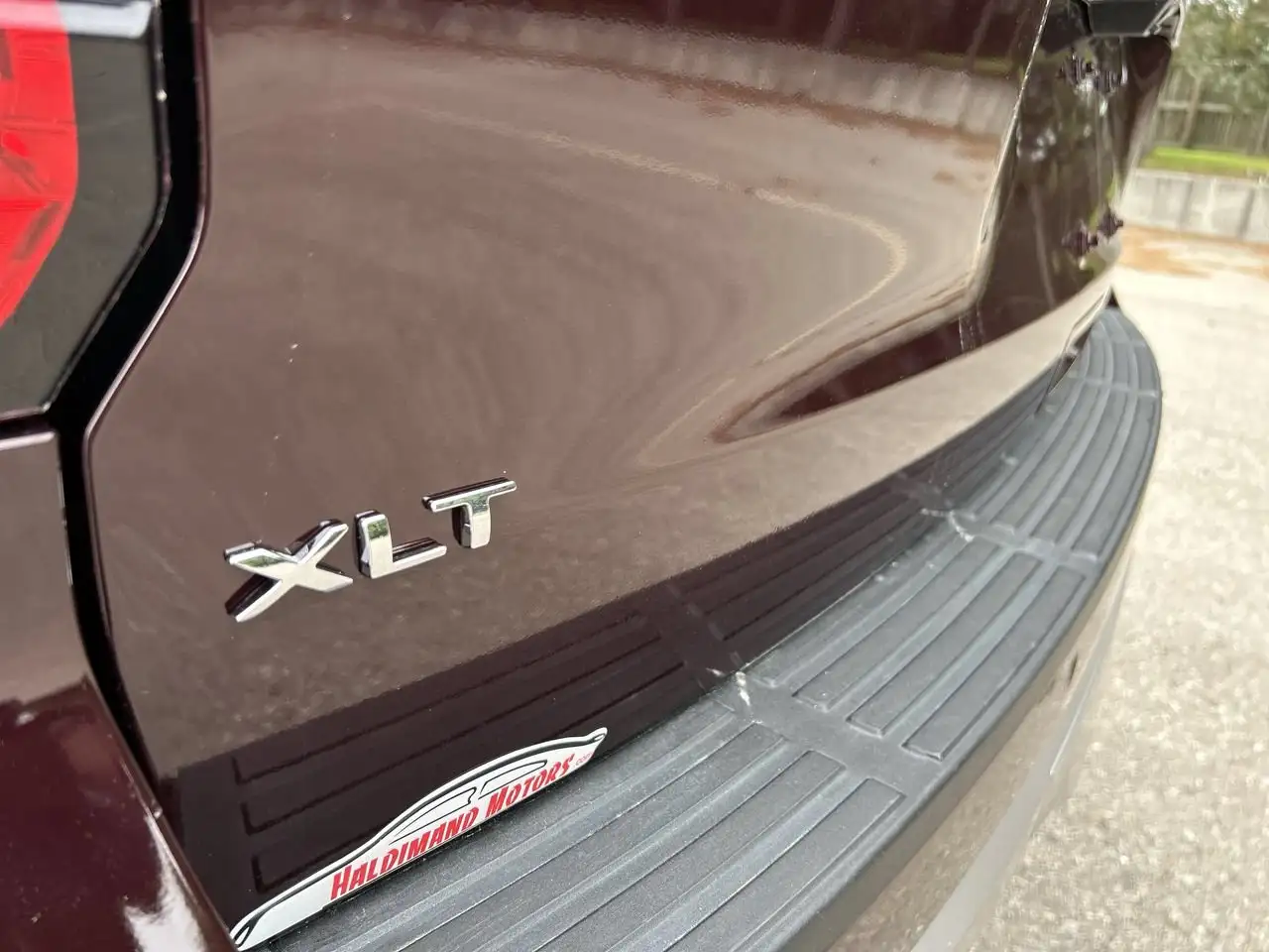Ford Expedition - Image 29