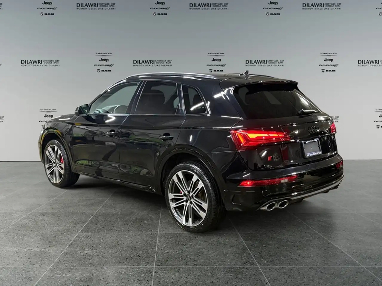 Audi SQ5 - Image 3
