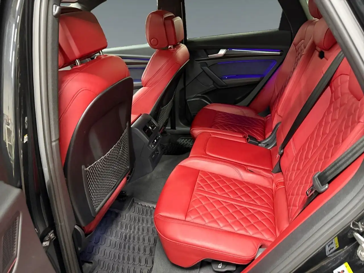 Audi SQ5 - Image 16