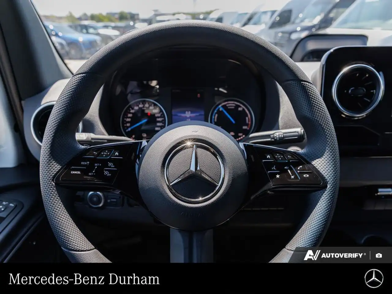 Mercedes-Benz eSprinter - Image 14