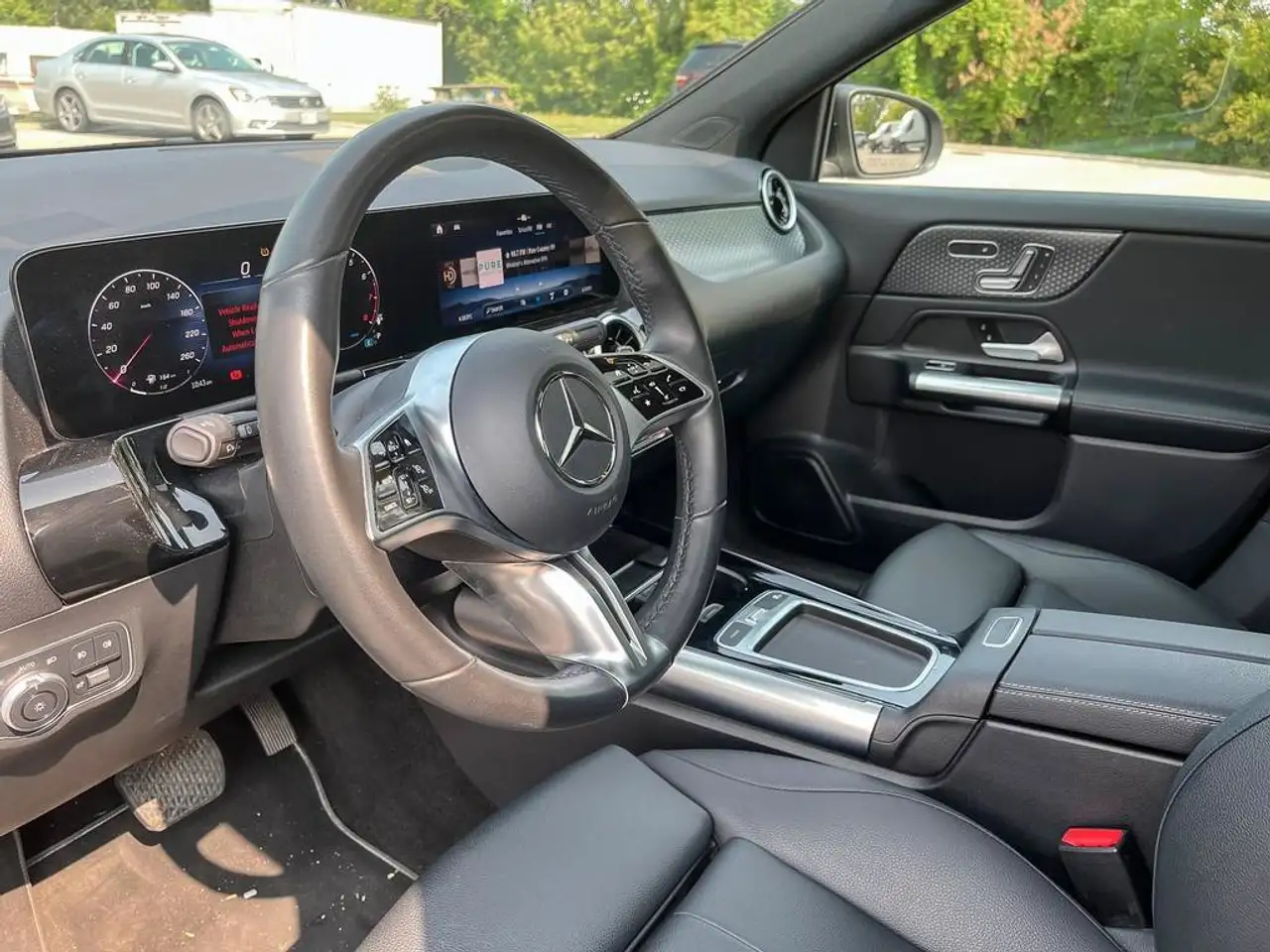 Mercedes-Benz GLA - Image 16