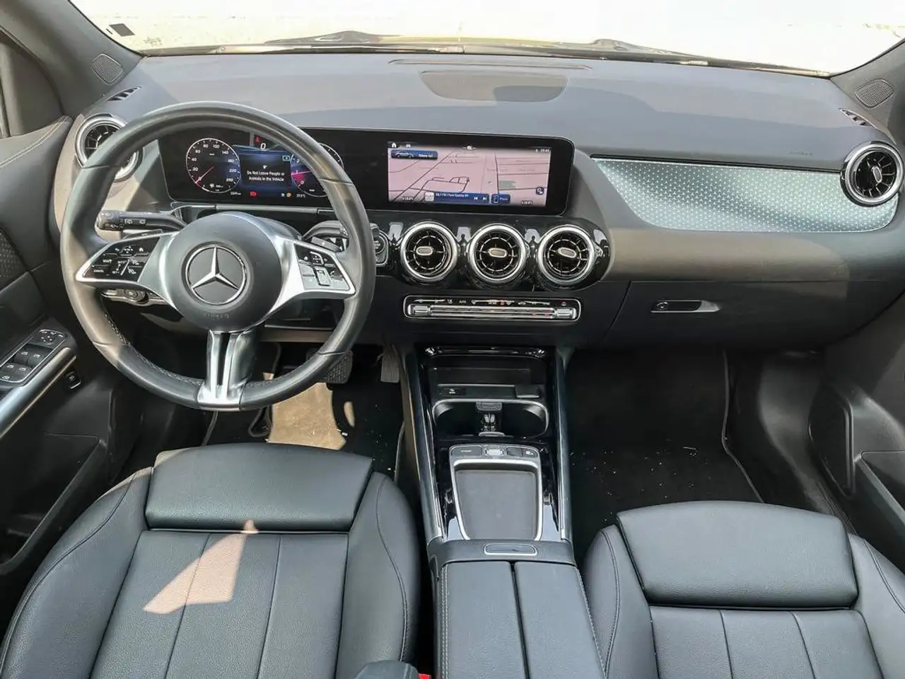 Mercedes-Benz GLA - Image 27