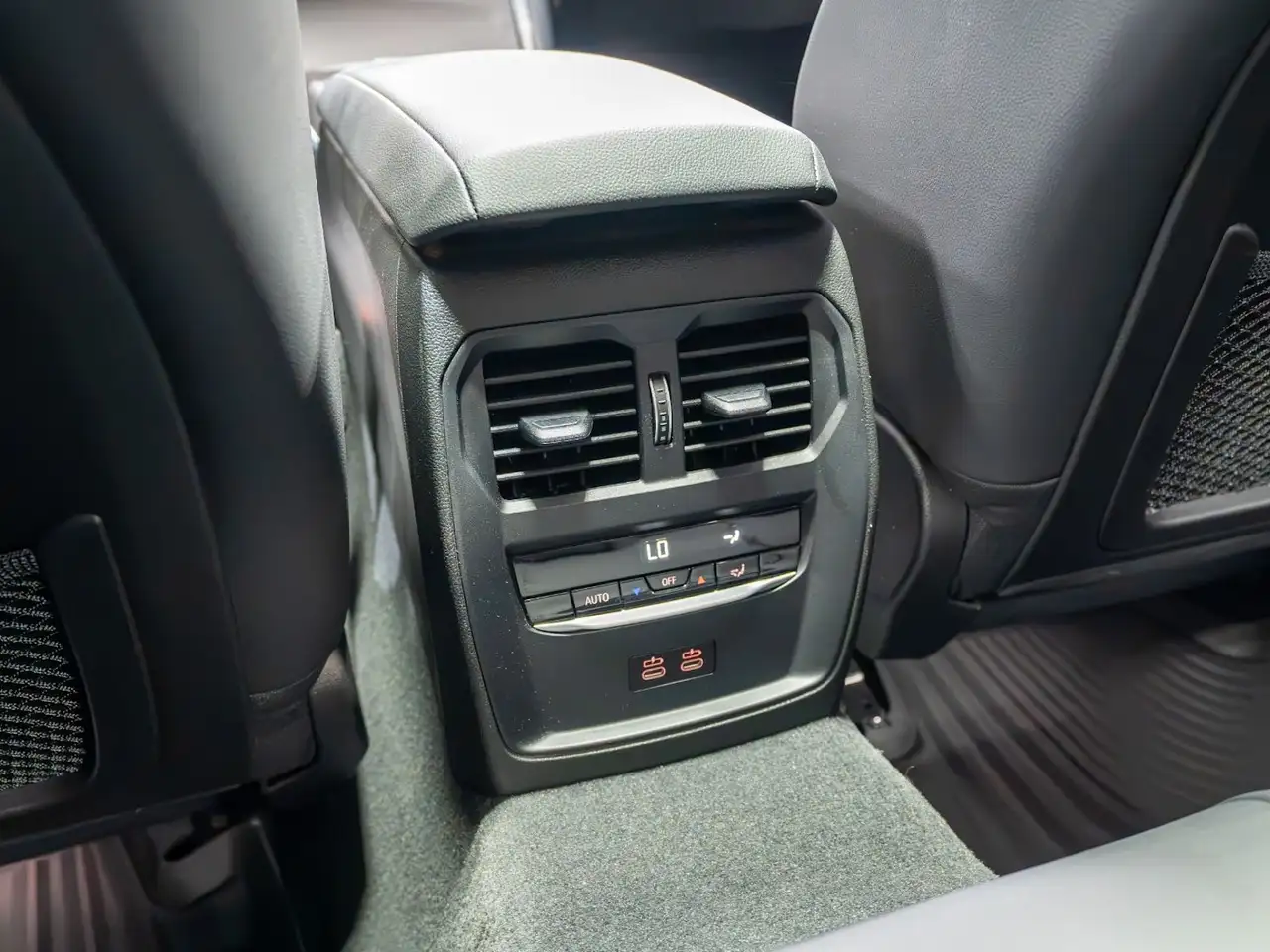 BMW 3 Series - Image 31
