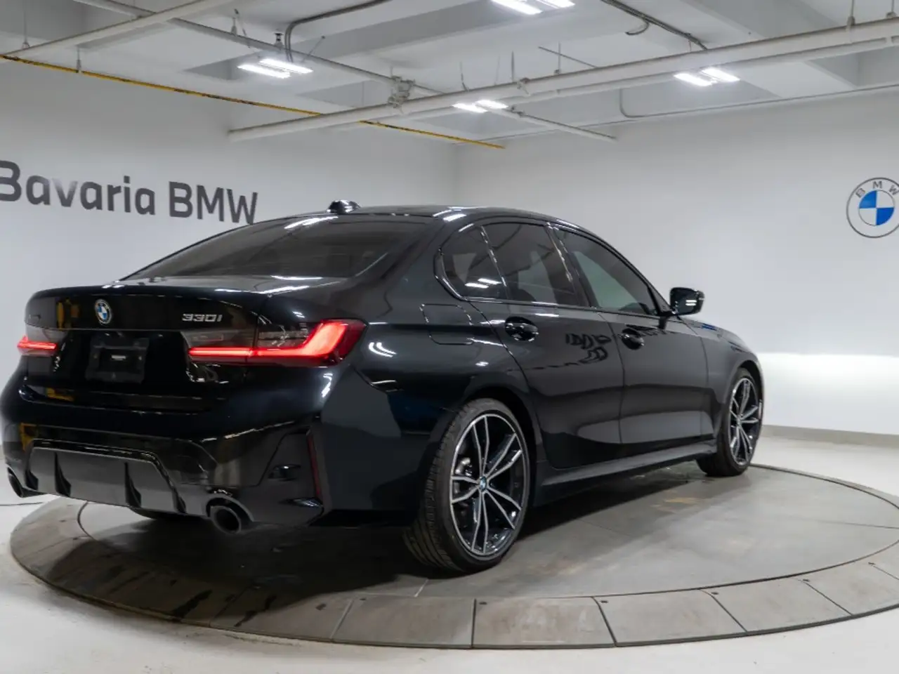 BMW 3 Series - Image 5