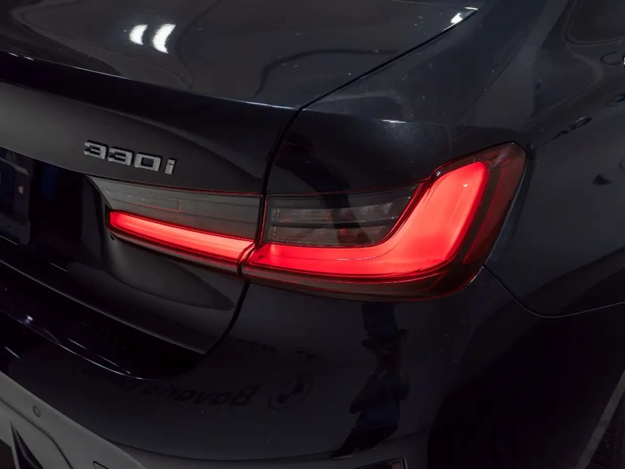 BMW 3 Series - Image 11