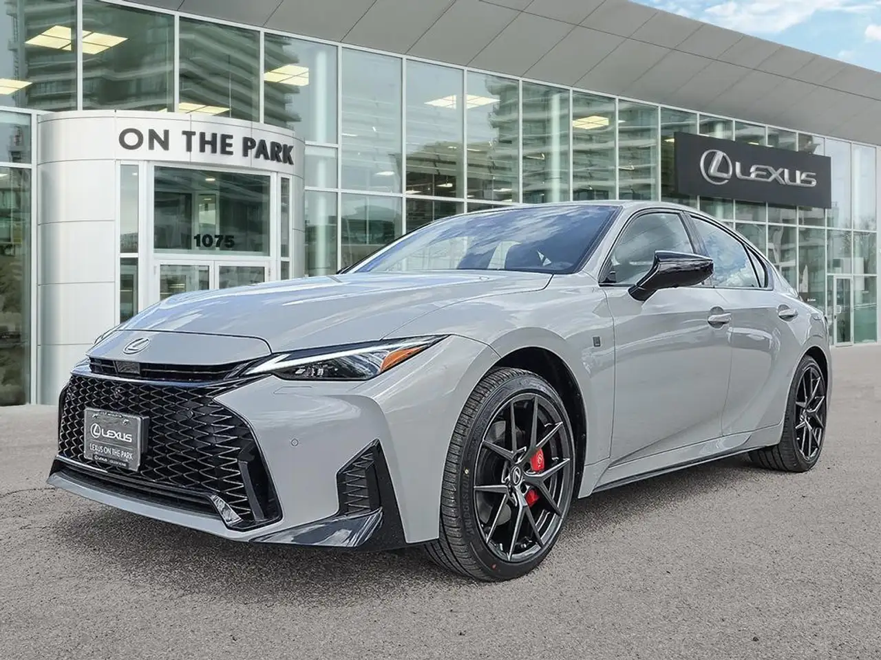 Lexus IS - Image 2