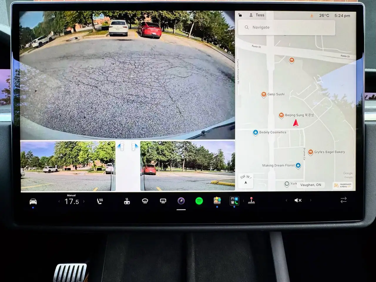 Tesla Model X - Image 18