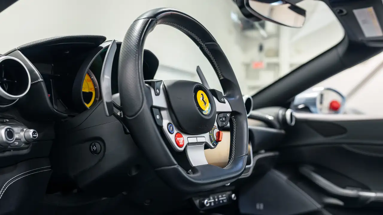 Ferrari Portofino - Image 10