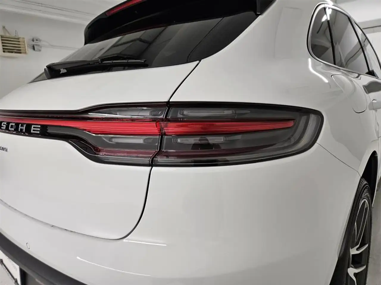 Porsche Macan - Image 11