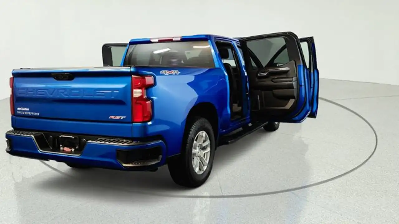 Chevrolet Silverado 1500 - Image 9