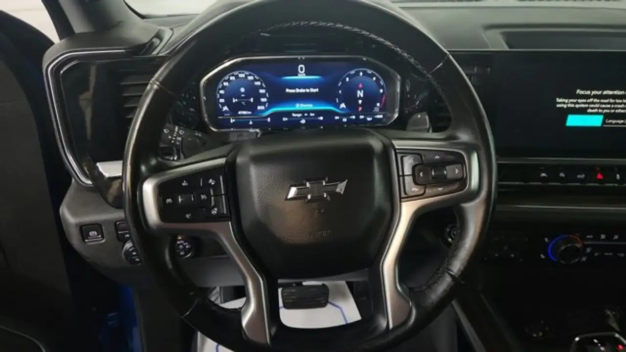Chevrolet Silverado 1500 - Image 22