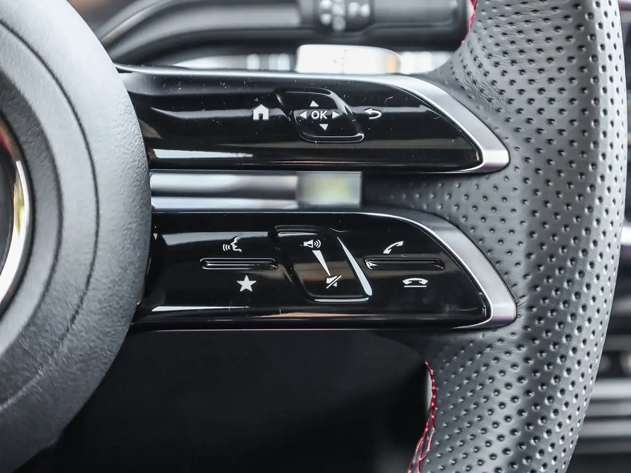 Mercedes-Benz GLB - Image 21